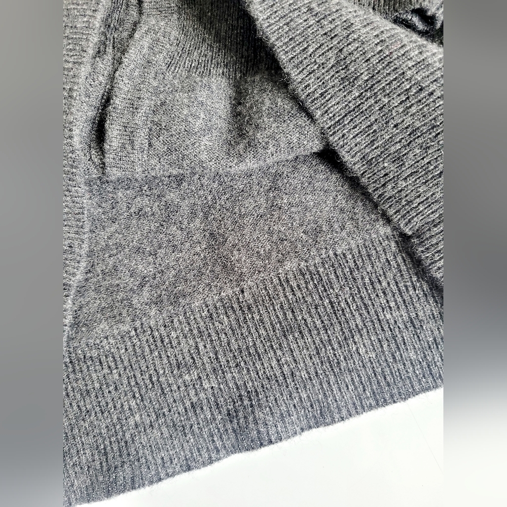 Cashmere Cache 100% 2-ply Cashmere Cardigan Gray Small/Medium - Picture 10 of 16